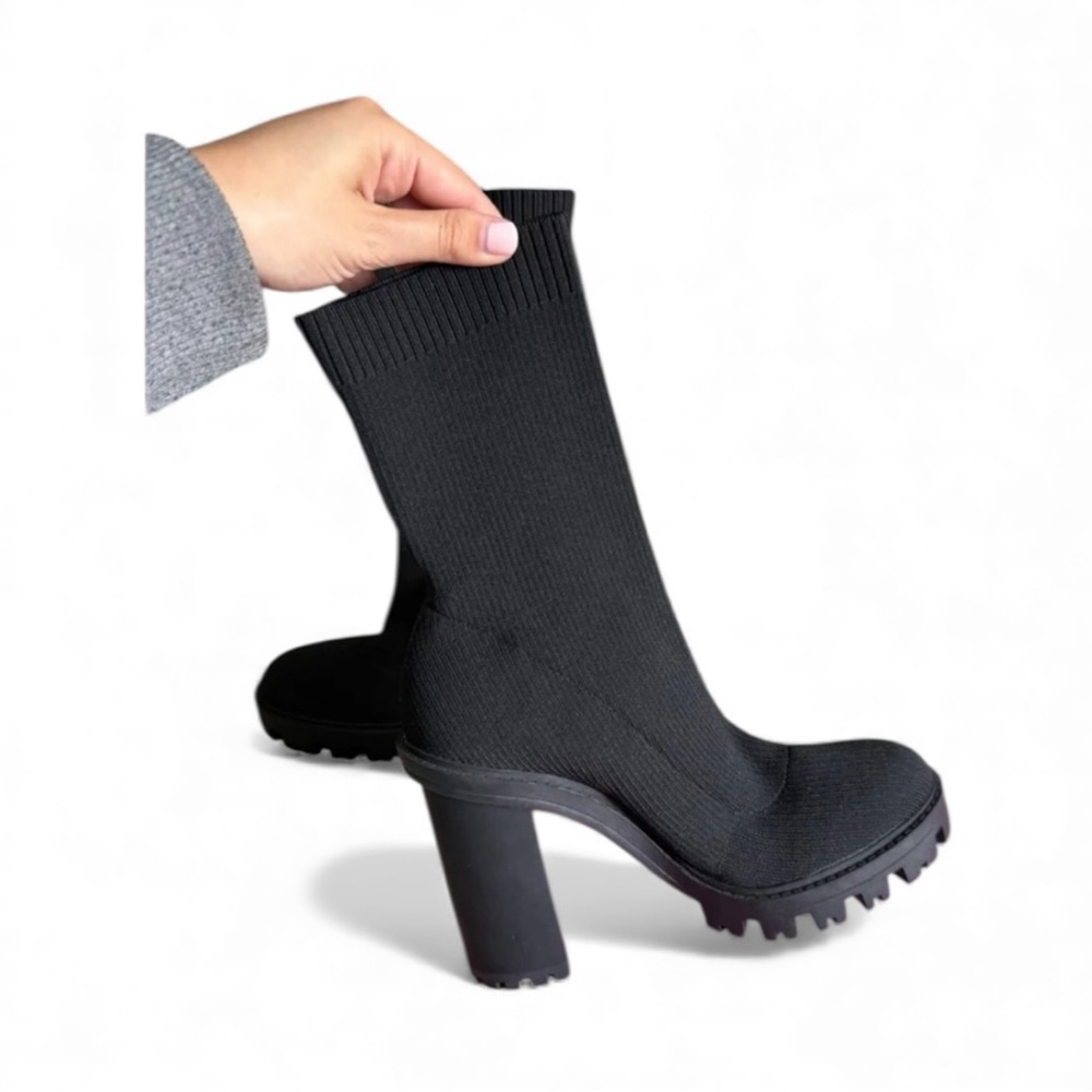 ZARA Black Chunky Heel Knit Boots - Picture 2 of 6